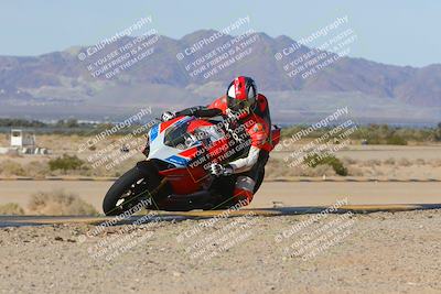 media/Dec-10-2023-SoCal Trackdays (Sun) [[0ce70f5433]]/Turn 9 Inside Set 1 (1115am)/